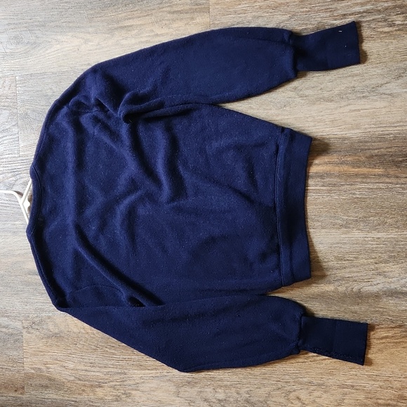 Lacoste Izod Vintage 80's Dark Blue V-Neck Pullover With Alligator Logo Size M - Picture 5 of 5